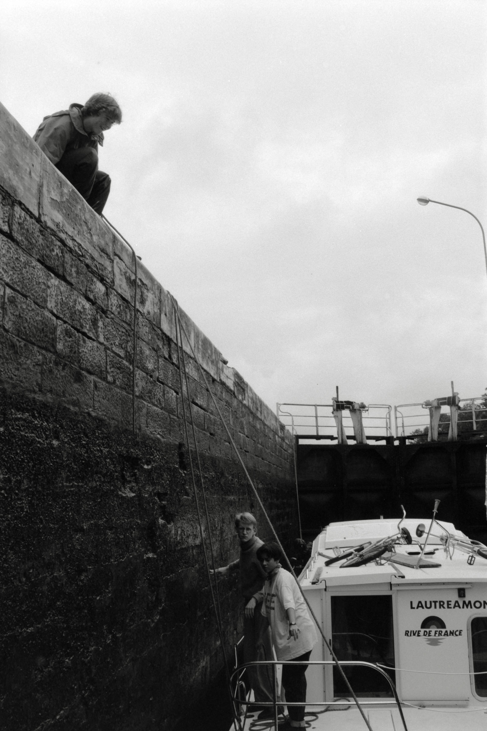 AHP F1990 09 005 sc250506 img13 NLP